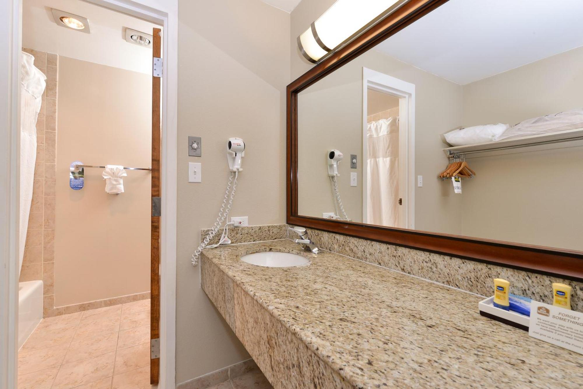 Best Western University Inn Fort Collins Buitenkant foto